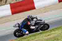 cadwell-no-limits-trackday;cadwell-park;cadwell-park-photographs;cadwell-trackday-photographs;enduro-digital-images;event-digital-images;eventdigitalimages;navarra;no-limits-trackdays;peter-wileman-photography;racing-digital-images;trackday-digital-images;trackday-photos